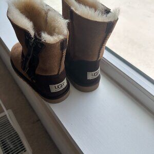 Little Girl Uggs Size 13 Brand New!